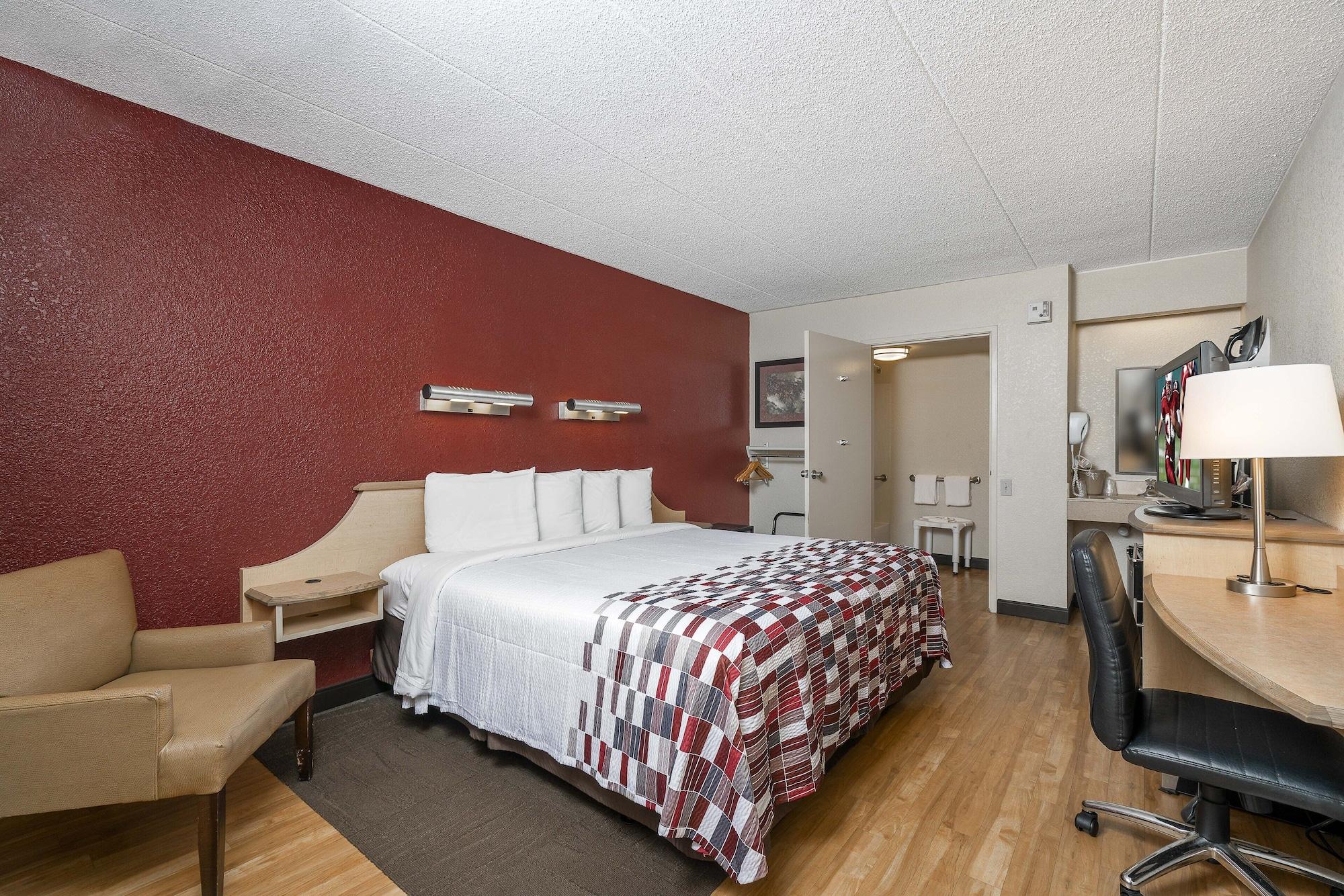 Red Roof Inn Detroit - Dearborn-Greenfield Village Экстерьер фото