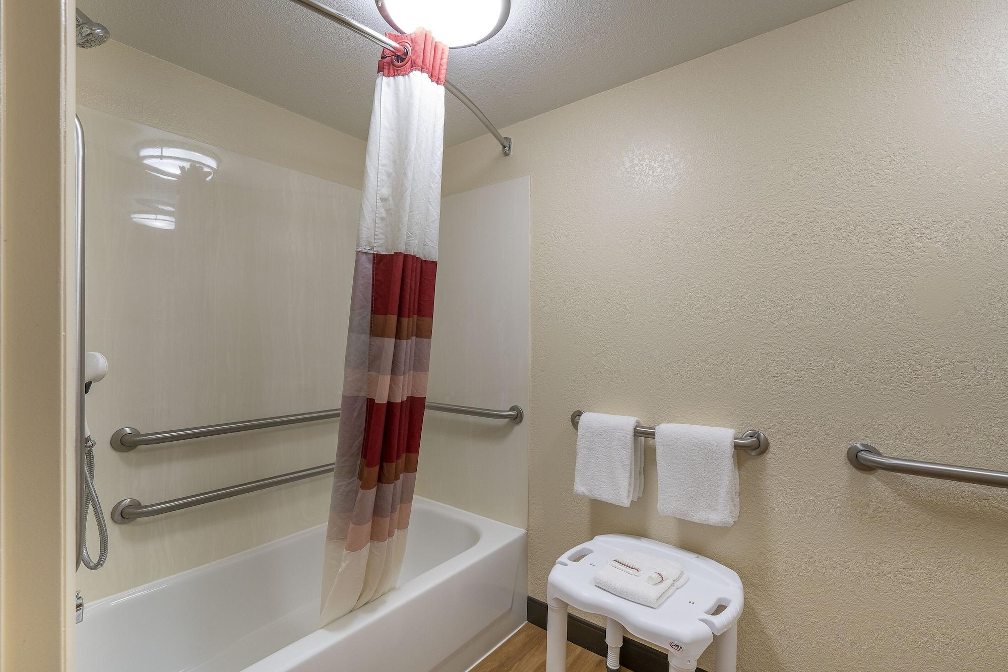 Red Roof Inn Detroit - Dearborn-Greenfield Village Экстерьер фото