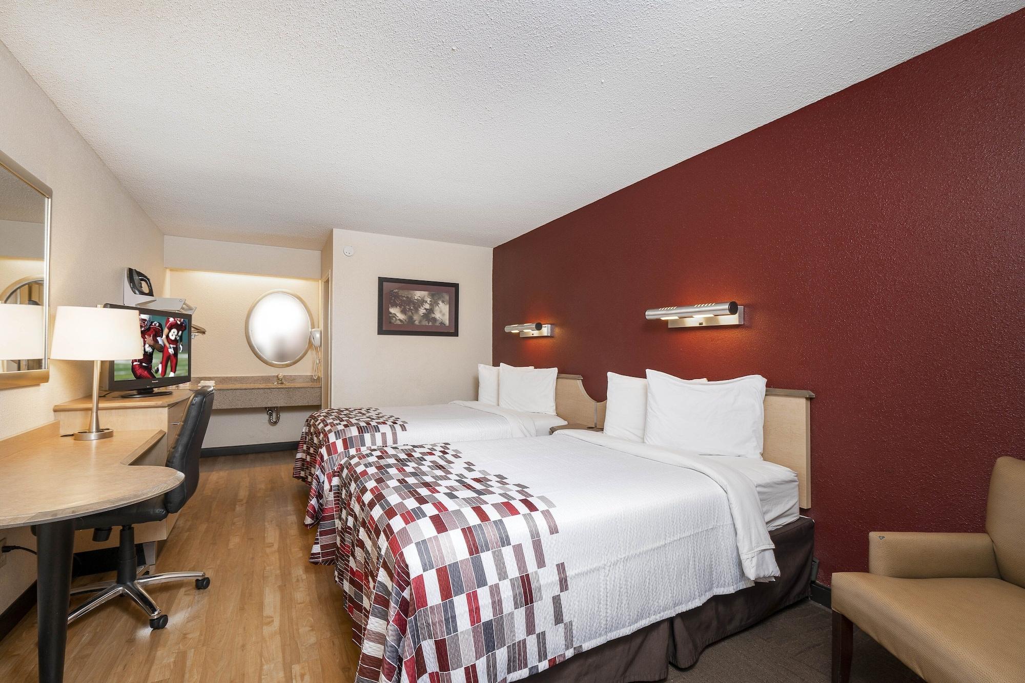 Red Roof Inn Detroit - Dearborn-Greenfield Village Экстерьер фото