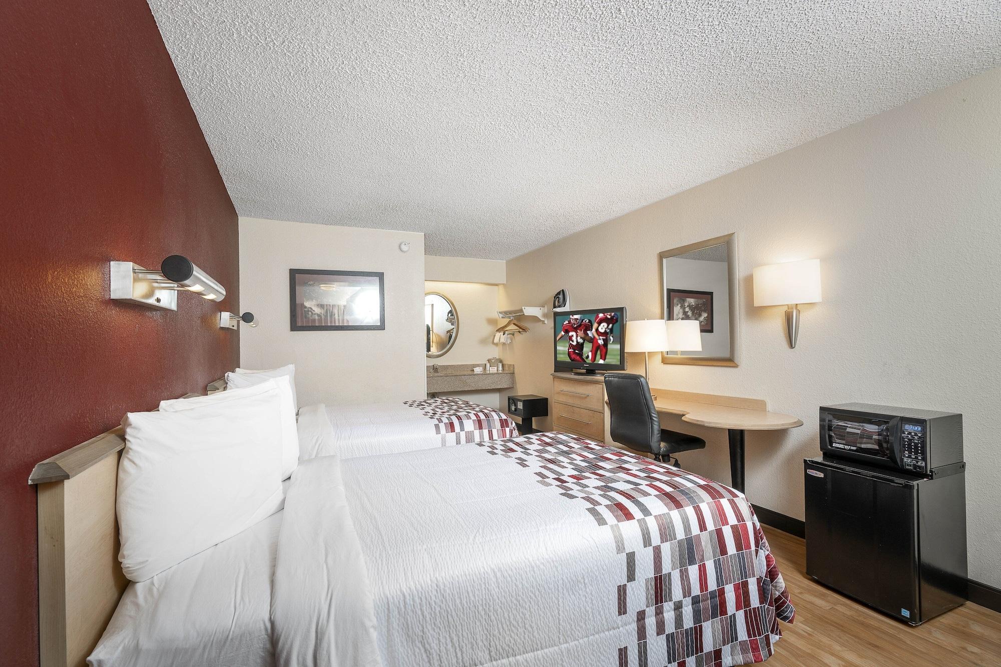 Red Roof Inn Detroit - Dearborn-Greenfield Village Экстерьер фото