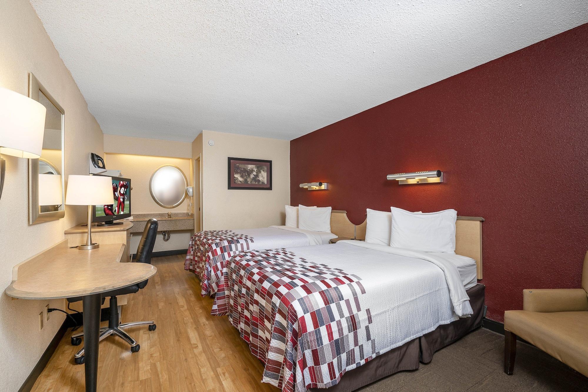 Red Roof Inn Detroit - Dearborn-Greenfield Village Экстерьер фото