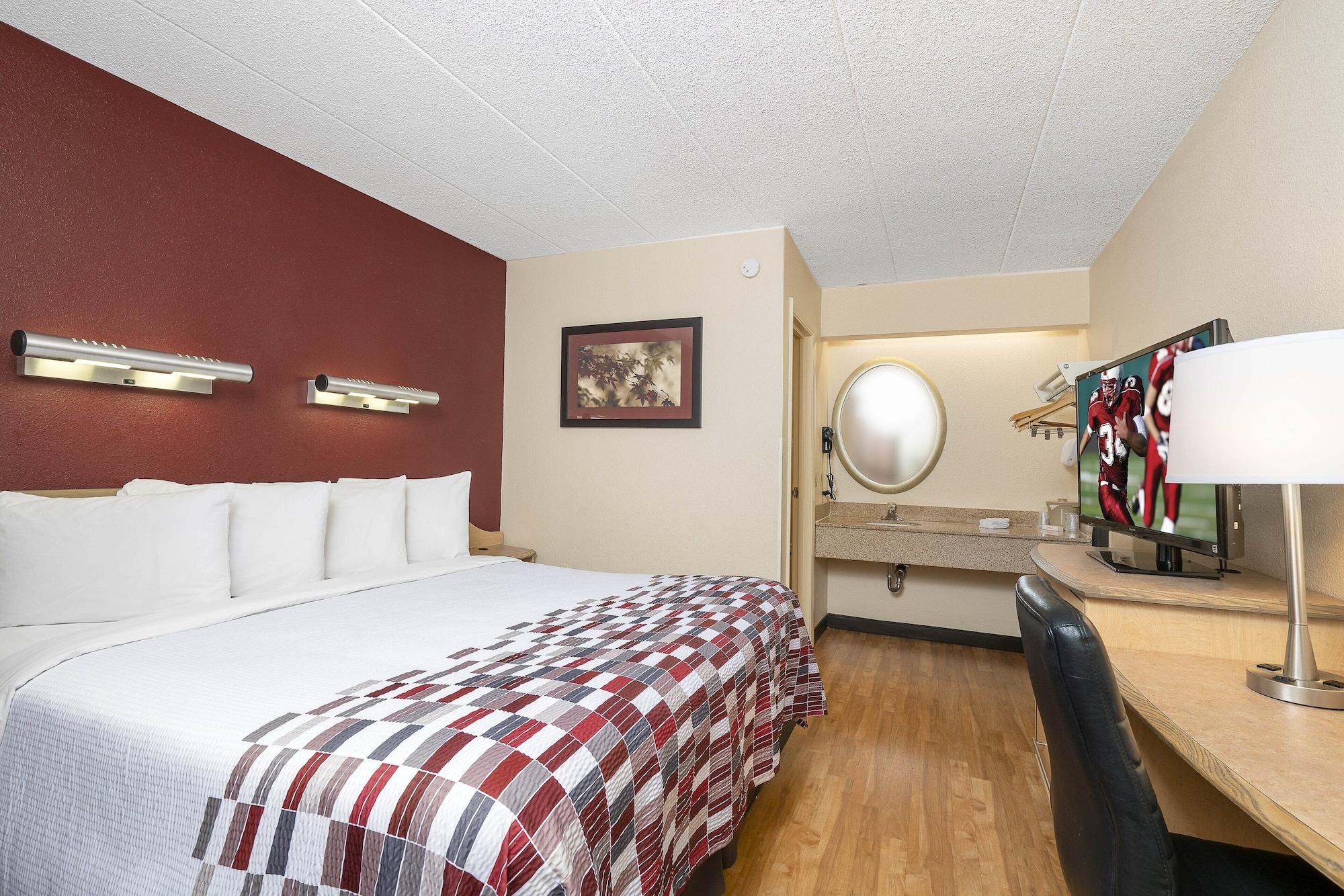 Red Roof Inn Detroit - Dearborn-Greenfield Village Экстерьер фото