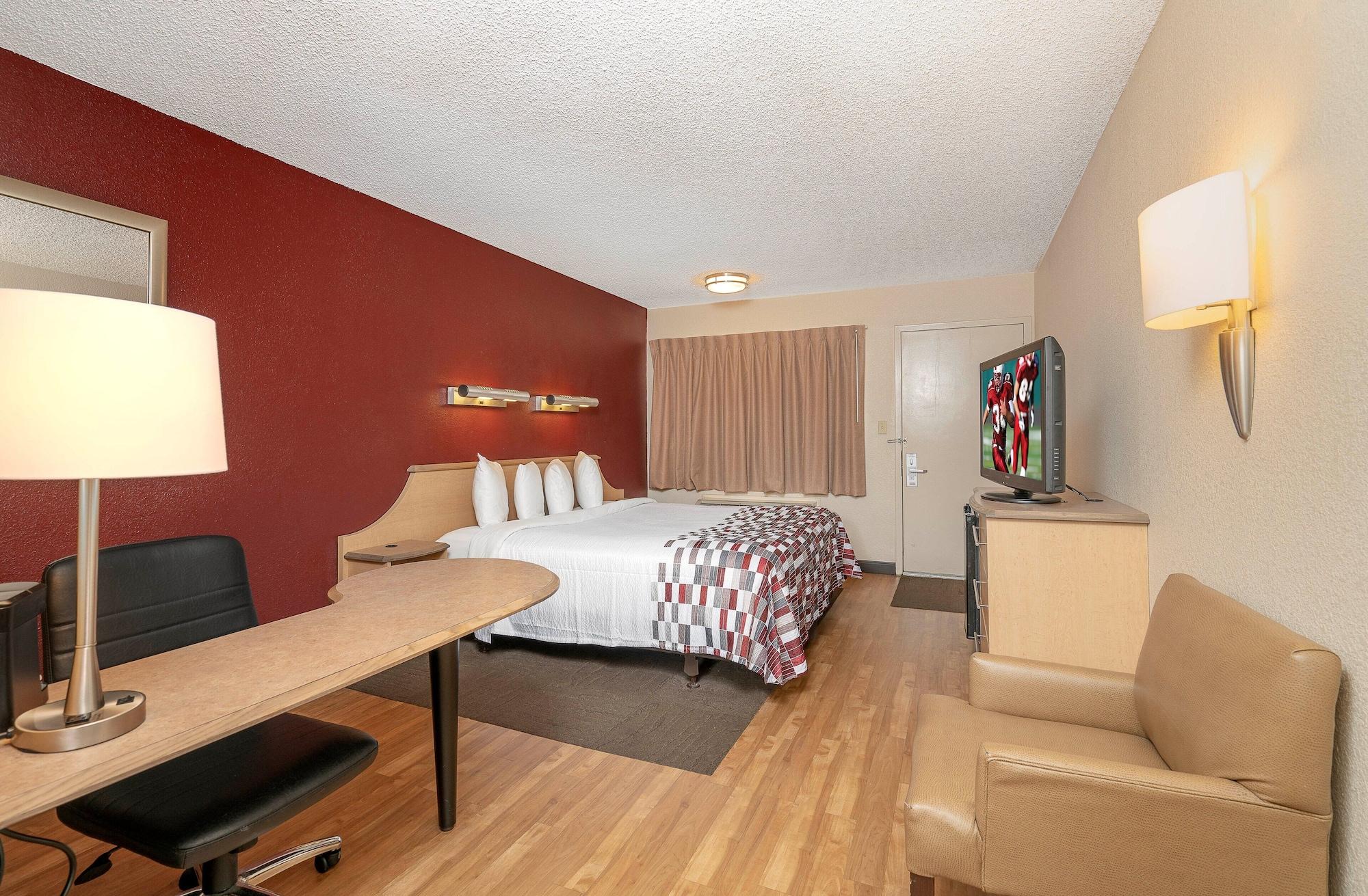 Red Roof Inn Detroit - Dearborn-Greenfield Village Экстерьер фото